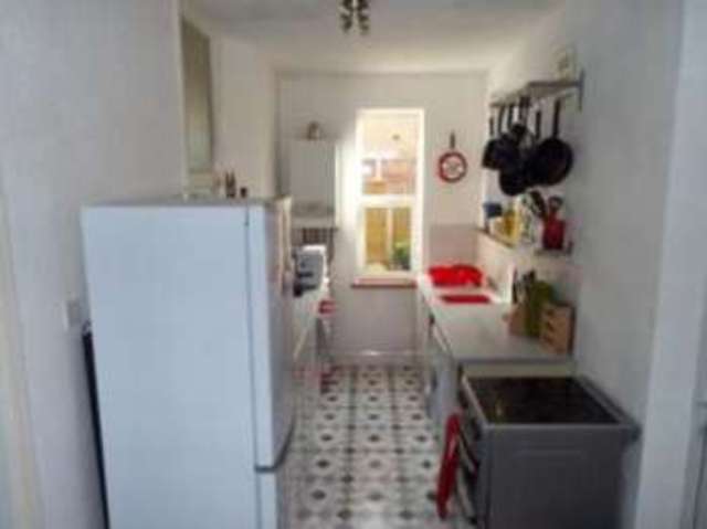  Image of 1 bedroom Maisonette for sale in Fairfax Drive Westcliff-on-Sea SS0 at Westcliff-on-Sea Essex Prittlewell, SS0 9BG