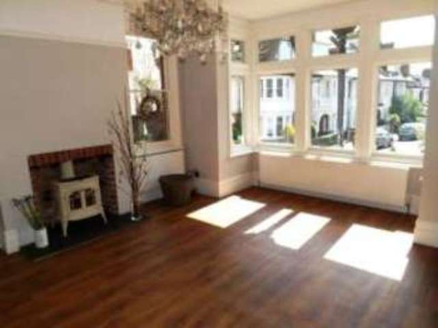  Image of 4 bedroom Semi-Detached house for sale in Canewdon Road Westcliff-on-Sea SS0 at Westcliff-on-Sea Essex Westcliff-on-Sea, SS0 7NE