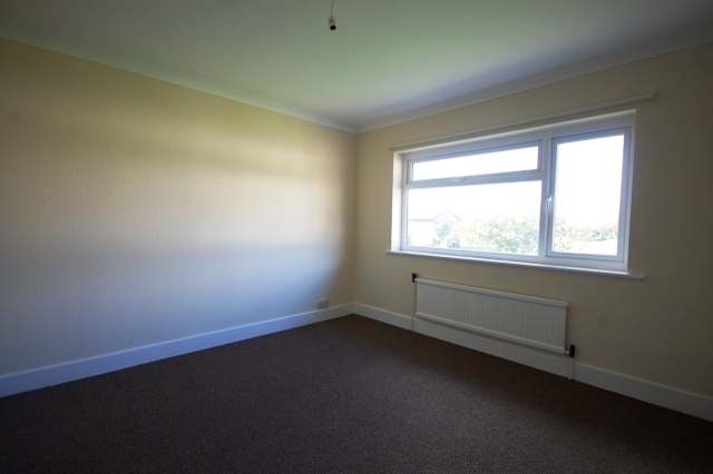  Image of 2 bedroom Apartment to rent in Warren Court Birkdale Southport PR8 at Birkdale  Southport, PR8 2DE
