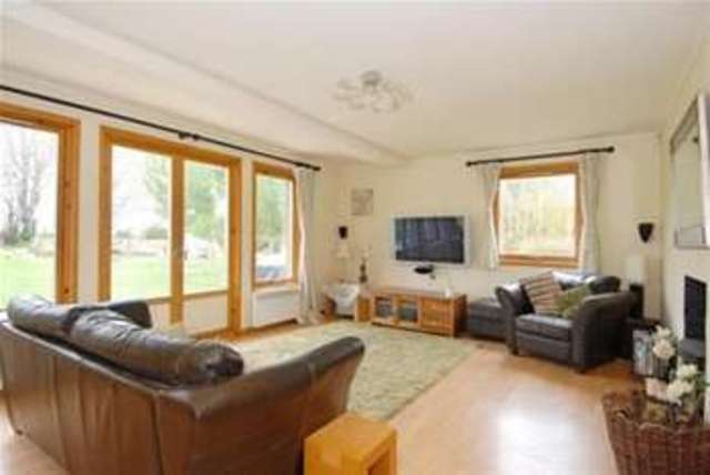  Image of 4 bedroom Property to rent in Westfield Road Cholsey Wallingford OX10 at Wallingford, OX10 9LS
