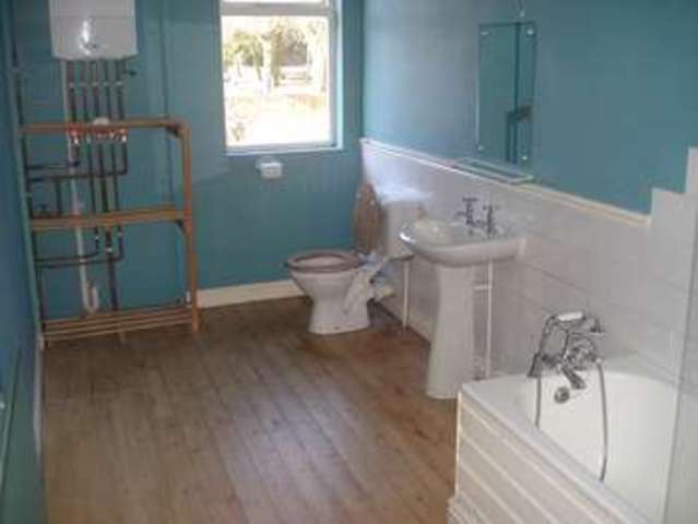  Image of 3 bedroom Terraced house to rent in Westfield Road Bearwood Smethwick B67 at Westfield Road  Smethwick, B67 6AN