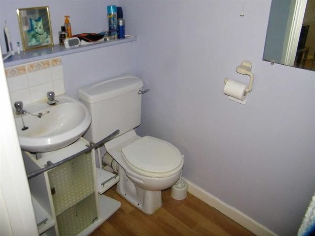  Image of 3 bedroom Property for sale in Westgrove Court Gorseinon Swansea SA4 at Westgrove Court Gorseinon Gorseinon, SA4 4FH