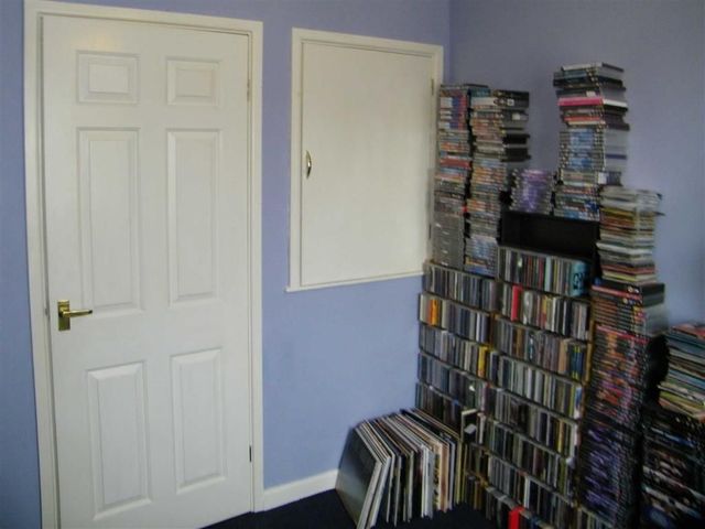  Image of 3 bedroom Property for sale in Westgrove Court Gorseinon Swansea SA4 at Westgrove Court Gorseinon Gorseinon, SA4 4FH