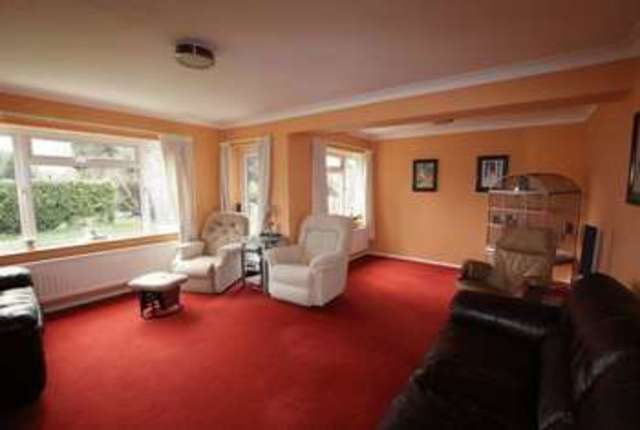  Image of 3 bedroom Detached house for sale in Main Street Weston Turville Aylesbury HP22 at Main Street Weston Turville Weston Turville, HP22 5RR