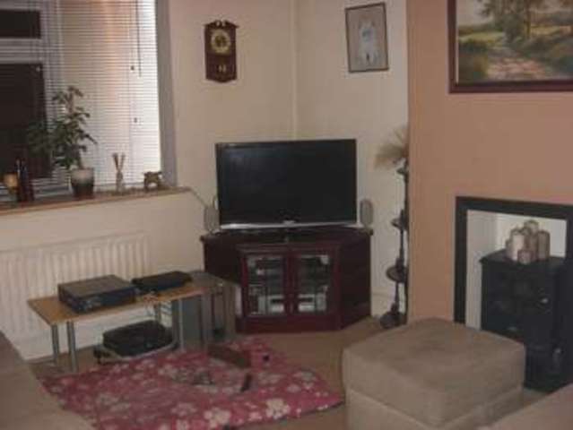  Image of 2 bedroom Flat for sale in Westview Avenue Whyteleafe CR3 at Westview Avenue  Whyteleafe, CR3 0EQ
