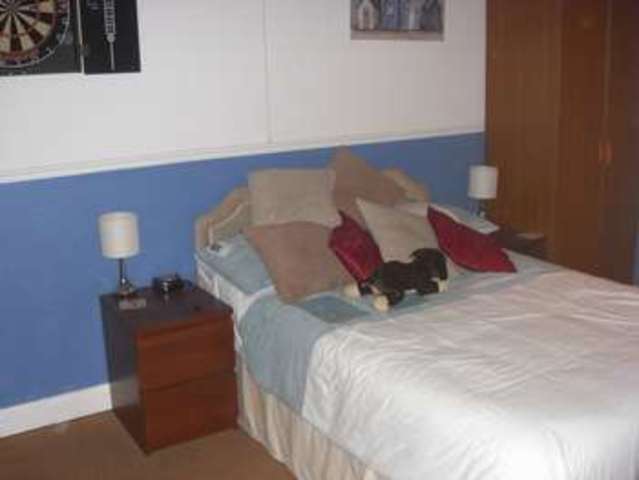  Image of 2 bedroom Flat for sale in Westview Avenue Whyteleafe CR3 at Westview Avenue  Whyteleafe, CR3 0EQ
