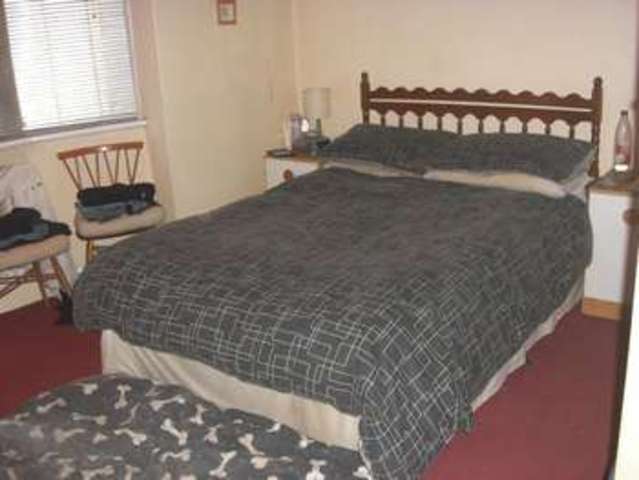  Image of 2 bedroom Flat for sale in Westview Avenue Whyteleafe CR3 at Westview Avenue  Whyteleafe, CR3 0EQ