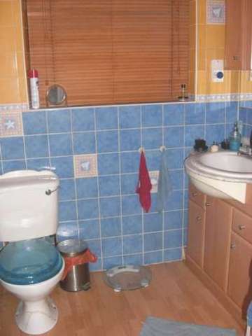  Image of 2 bedroom Flat for sale in Westview Avenue Whyteleafe CR3 at Westview Avenue  Whyteleafe, CR3 0EQ