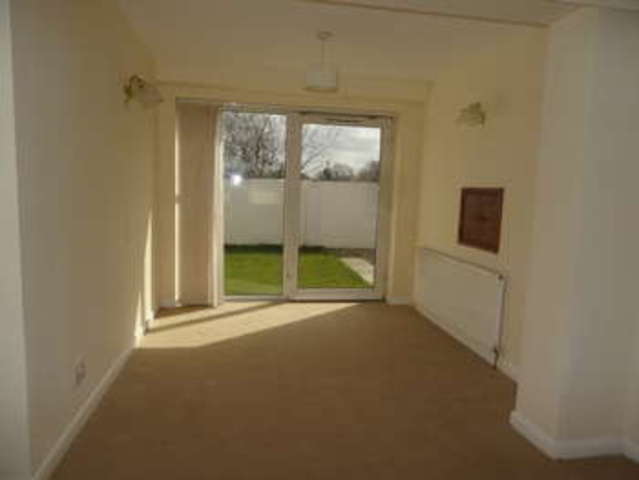  Image of 4 bedroom Semi-Detached house to rent in Whinmoor Crescent Leeds LS14 at Leeds West Yorkshire, LS14 1EG
