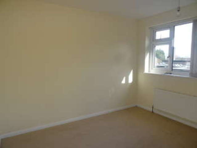  Image of 4 bedroom Semi-Detached house to rent in Whinmoor Crescent Leeds LS14 at Leeds West Yorkshire, LS14 1EG