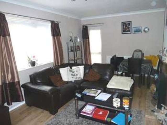  Image of 2 bedroom Flat for sale in Wimborne Road Bournemouth BH10 at Wimborne Road Kinson BOURNEMOUTH, BH10 7BE