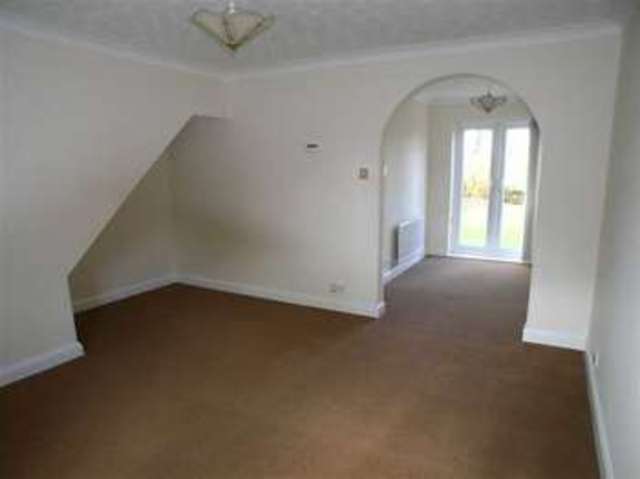  Image of 3 bedroom Semi-Detached house to rent in Winchester Way Sleaford NG34 at Winchester Way  Sleaford, NG34 8WG