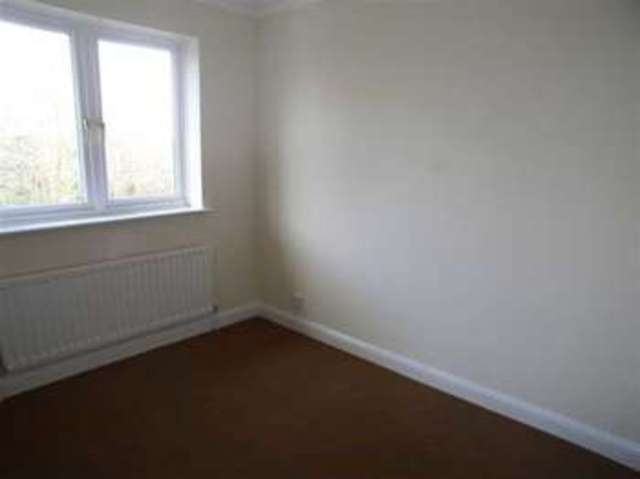  Image of 3 bedroom Semi-Detached house to rent in Winchester Way Sleaford NG34 at Winchester Way  Sleaford, NG34 8WG