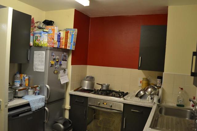  Image of 2 bedroom Flat to rent in Windsor Road London E7 at Forest Gate, E7 0QS