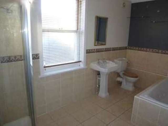  Image of 5 bedroom Detached house to rent in Wingfield Street Ipswich IP4 at Ipswich, IP4 1AR