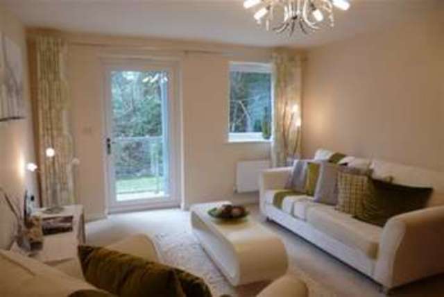  Image of 2 bedroom Flat to rent in Woodland View Duporth St. Austell PL26 at St. Austell, PL26 6DR