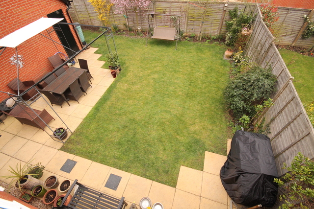  Image of 3 bedroom Semi-Detached house for sale in Woodpecker Close Great Barford Bedford MK44 at Bedfordshire  Great Barford, MK44 3BG
