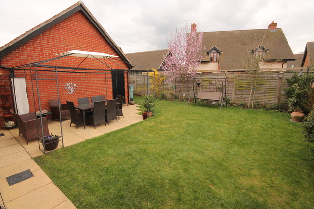  Image of 3 bedroom Semi-Detached house for sale in Woodpecker Close Great Barford Bedford MK44 at Bedfordshire  Great Barford, MK44 3BG