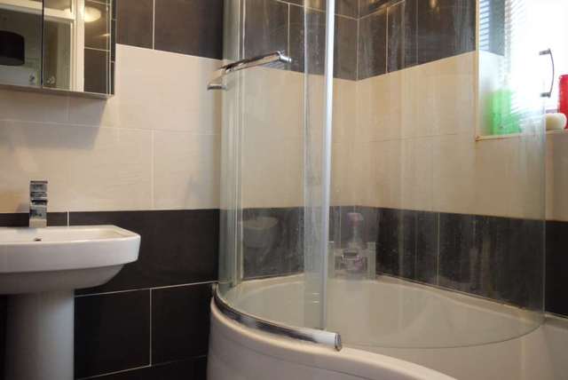  Image of 3 bedroom Detached house for sale in Wroxham Bracknell RG12 at Wroxham  Bracknell, RG12 8QP