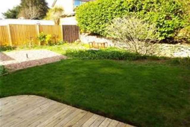  Image of 3 bedroom Detached house to rent in Rosebery Avenue Yeovil BA21 at Yeovil, BA21 5LE