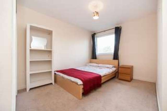  Image of 3 bedroom Ground Flat for sale in Firpark Court Dennistoun Glasgow G31 at 5 Firpark Court  Glasgow, G31 2GA