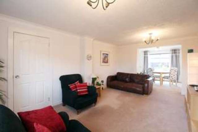  Image of 3 bedroom End of Terrace for sale in Primrose Avenue Rosyth Dunfermline KY11 at Primrose Avenue  Rosyth, KY11 2TZ