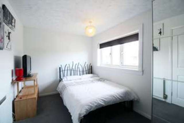  Image of 3 bedroom End of Terrace for sale in Primrose Avenue Rosyth Dunfermline KY11 at Primrose Avenue  Rosyth, KY11 2TZ