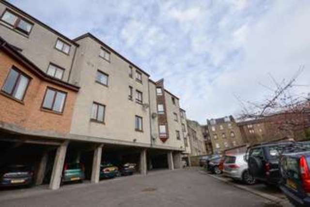  Image of 2 bedroom Flat for sale in Princes Street Dundee DD4 at Princes Street  Dundee, DD4 6DG
