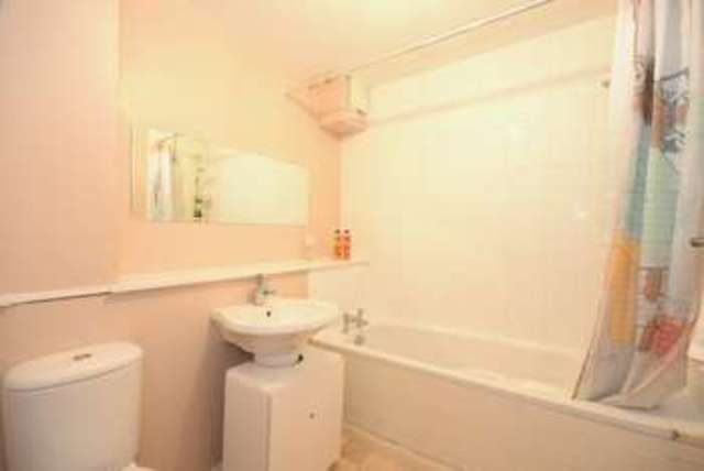  Image of 2 bedroom Flat for sale in Princes Street Dundee DD4 at Princes Street  Dundee, DD4 6DG