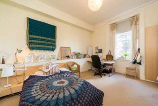  Image of 6 bedroom Flat for sale in Bernard Terrace Edinburgh EH8 at 15 Bernard Terrace  Edinburgh, EH8 9NU
