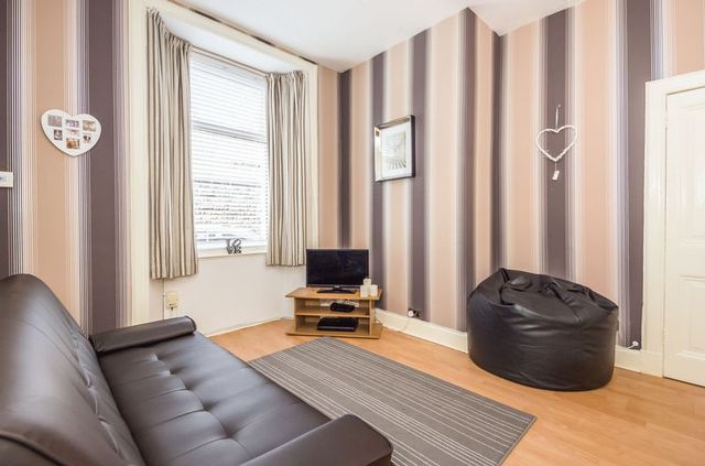  Image of 1 bedroom Flat for sale in Wheatfield Road Edinburgh EH11 at Wheatfield Road Gorgie Edinburgh, EH11 2PS