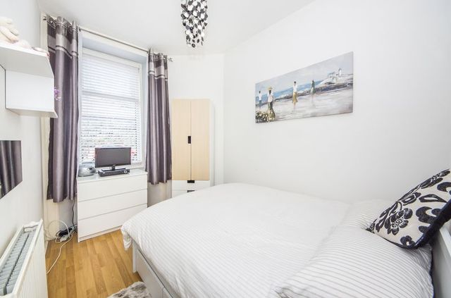  Image of 1 bedroom Flat for sale in Wheatfield Road Edinburgh EH11 at Wheatfield Road Gorgie Edinburgh, EH11 2PS