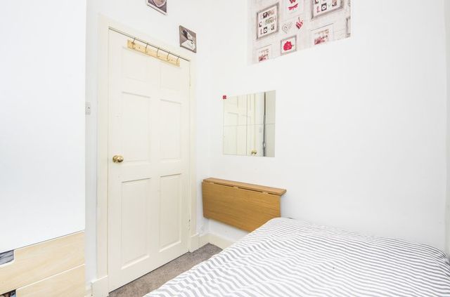  Image of 1 bedroom Flat for sale in Wheatfield Road Edinburgh EH11 at Wheatfield Road Gorgie Edinburgh, EH11 2PS