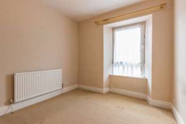  Image of 3 bedroom Terraced house for sale in Park Street Kendal LA9 at Kendal Cumbria, LA9 5QP