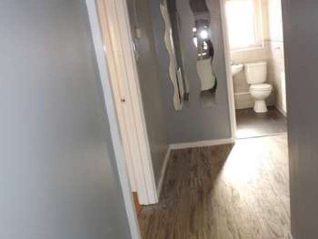  Image of 2 bedroom Flat to rent in Wishawhill Street Wishaw ML2 at Wishawhill Street  Wishaw, ML2 7PX
