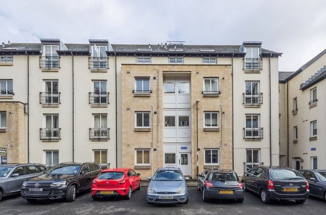 Image of 2 bedroom Flat for sale in Waverley Park Edinburgh EH8 at Waverley Park Abbeyhill Edinburgh, EH8 8EW