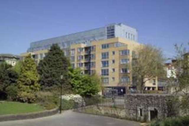  Image of 2 bedroom Detached house for sale in High Street Southampton SO14 at 70 High Street Southampton Northam, SO14 2NW