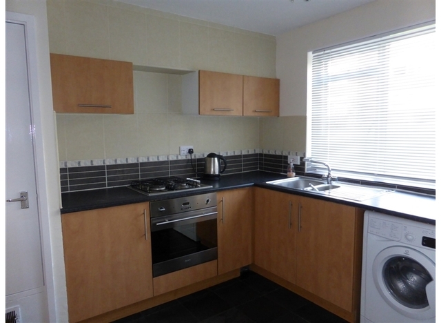  Image of 2 bedroom Apartment to rent in Bristol Road Edgbaston Birmingham B5 at 90 Michael Court Edgbaston Birmingham, B5 7TS