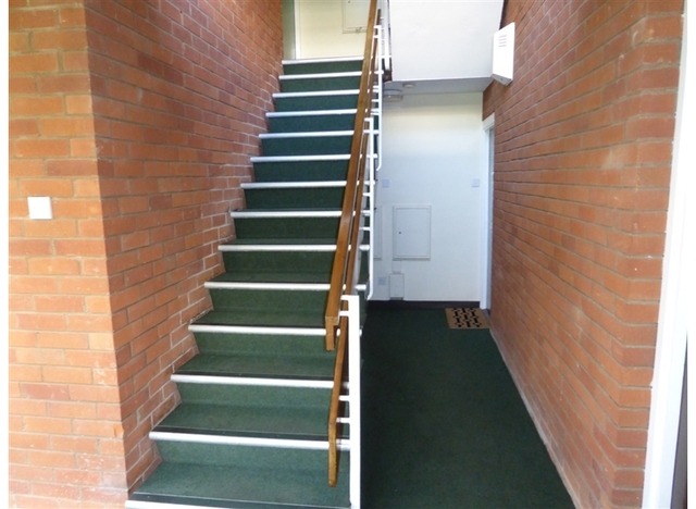  Image of 2 bedroom Apartment to rent in Bristol Road Edgbaston Birmingham B5 at 90 Michael Court Edgbaston Birmingham, B5 7TS