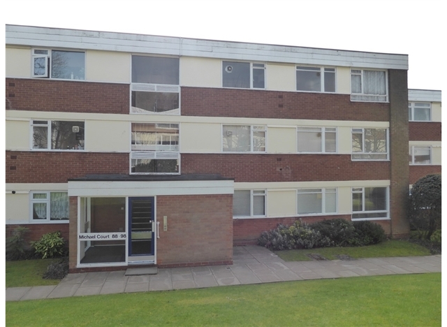  Image of 2 bedroom Apartment to rent in Bristol Road Edgbaston Birmingham B5 at 90 Michael Court Edgbaston Birmingham, B5 7TS