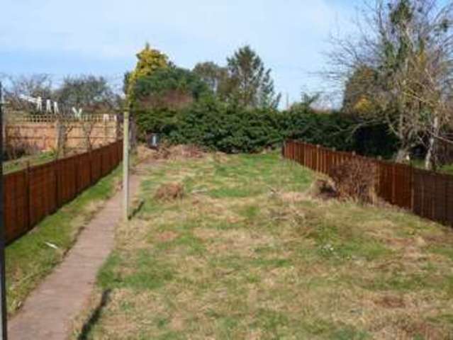  Image of 3 bedroom Semi-Detached house to rent in Parklands Drive Loughborough LE11 at Loughborough, LE11 2SZ