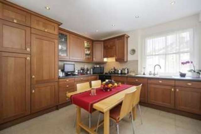  Image of 2 bedroom Flat for sale in Richmond Way London W14 at Addison Park Mansions  Richmond Way, W14 0EA