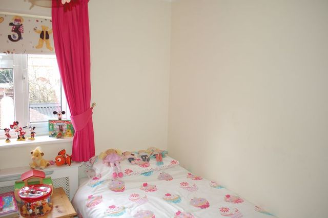  Image of 4 bedroom Detached house for sale in Alderton Road Orsett Grays RM16 at Alderton Road Orsett Grays, RM16 3DZ
