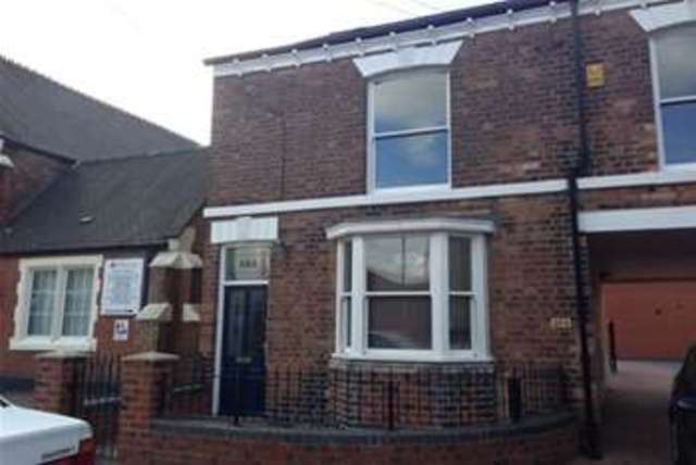  Image of 2 bedroom Flat to rent in All Saints Road Burton-on-Trent DE14 at Burton-on-Trent, DE14 3LS