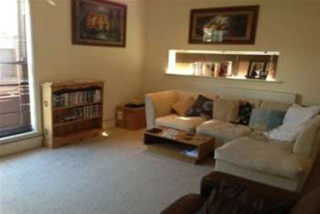  Image of 2 bedroom Flat to rent in All Saints Road Burton-on-Trent DE14 at Burton-on-Trent, DE14 3LS
