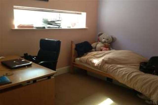  Image of 2 bedroom Flat to rent in All Saints Road Burton-on-Trent DE14 at Burton-on-Trent, DE14 3LS
