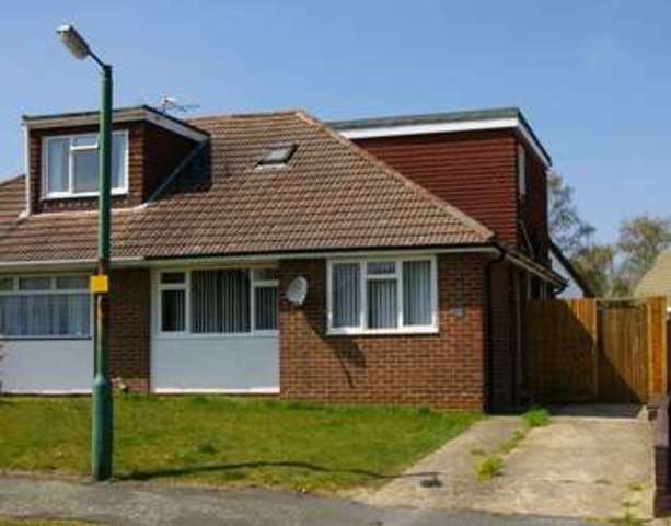 Image of 4 bedroom Semi-Detached house to rent in Ernest Drive Maidstone ME16 at Ernest Drive  Allington, ME16 0QS