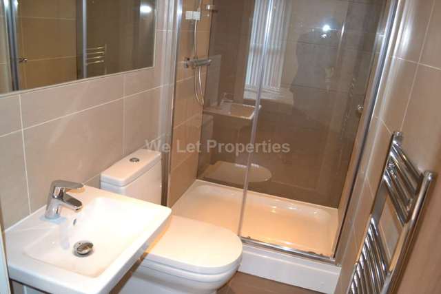  Image of 2 bedroom Apartment to rent in Sillavan Way Salford M3 at Sillivan Way  Salford, M3 6GB