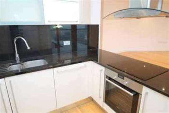  Image of 2 bedroom Flat to rent in Altyre Road Croydon CR0 at Croydon, CR0 5BP