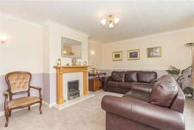  Image of 4 bedroom Detached house for sale in Alvechurch Highway Lydiate Ash Bromsgrove B60 at Alvechurch Highway  Lydiate Ash, B60 1NZ